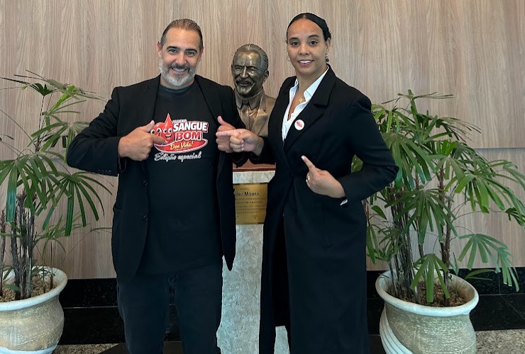 Valter Moura Junior, presidente da ACISBEC, e Simone de Souza Silva, embaixadora do projeto Sangue Bom